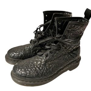 Dr Martens Womens Size 7 Brause Black Quilted Rose 8 Eyelet Boots Combat